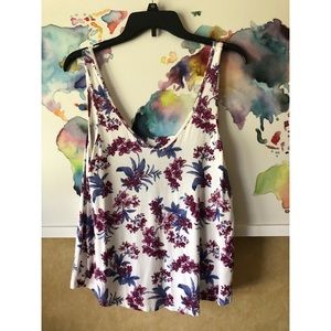 *NEVER WORN* Floral Print Tank Top